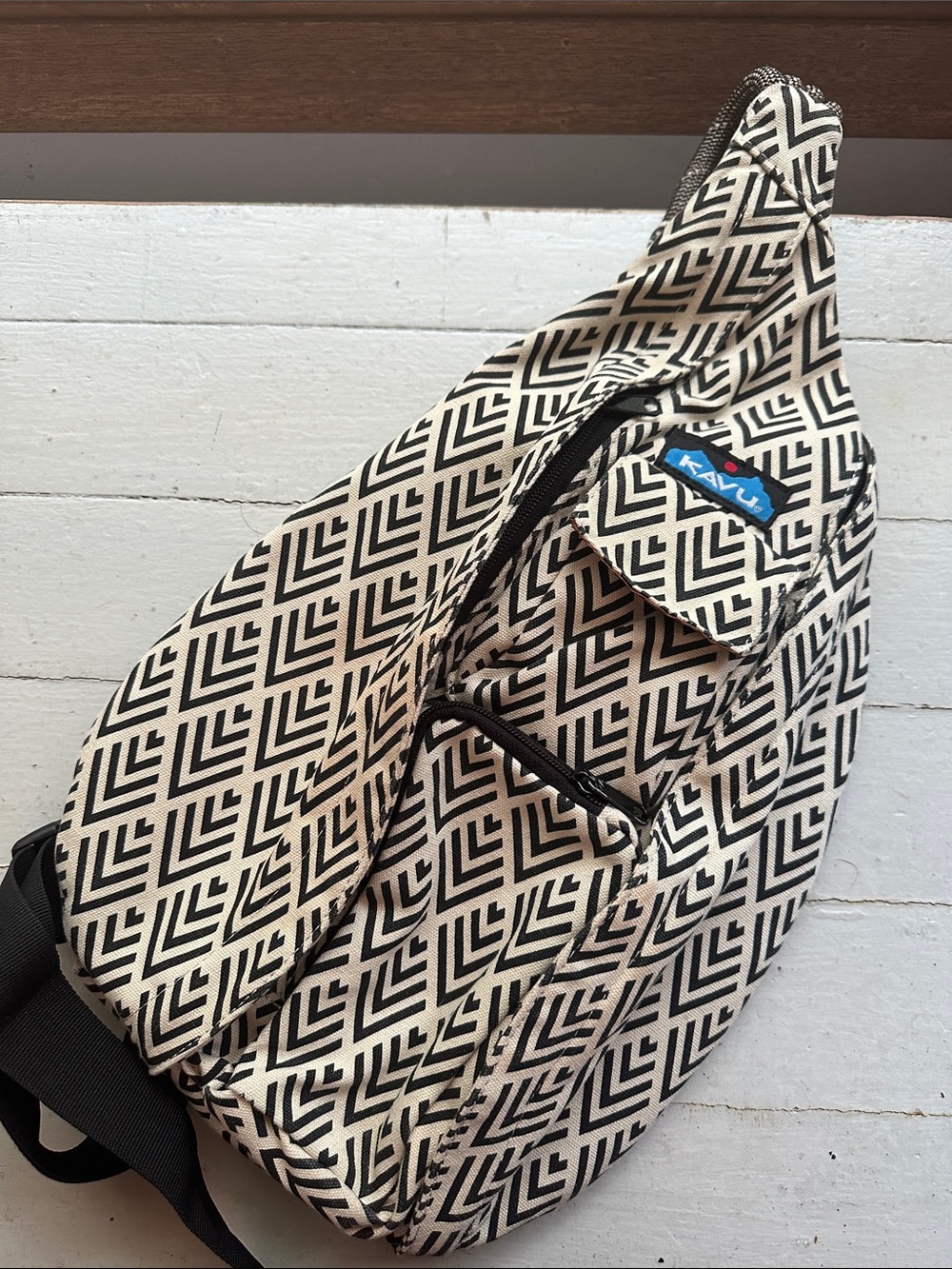 Kavu Black & Cream Geo Print Sling Bag